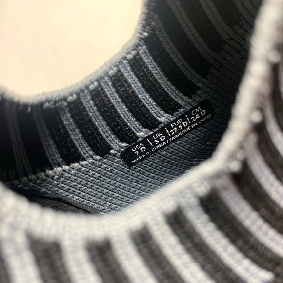 Spenco Women's Size 7W Karma Stretch Floral Sneaker - Picture 6 of 12